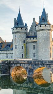 chateau-de-sully-sur-loire63640553647.jpg